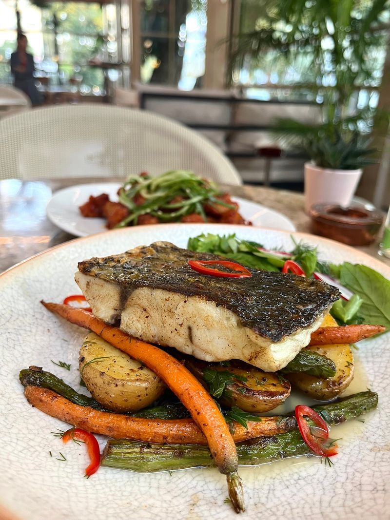 Allen Kitchen & Cocktail - 2