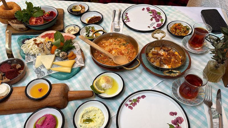 Çeşme Bazlama Kahvaltı Şaşkınbakkal - 3