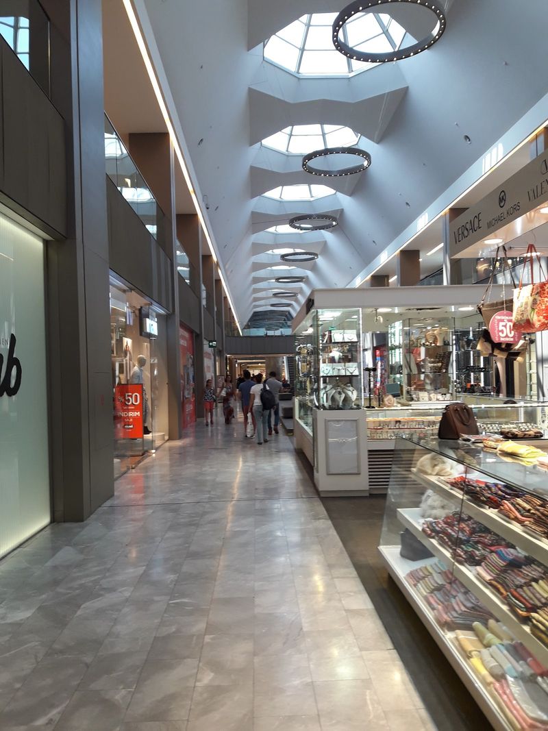 Cinemaximum Galleria - 2